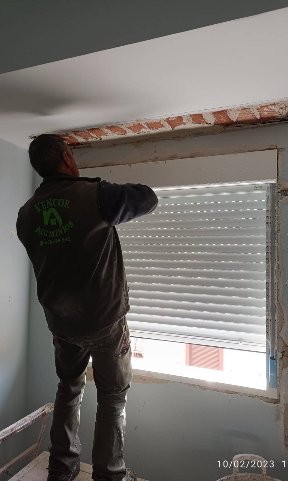 Montaje de ventana por Venco aluminios